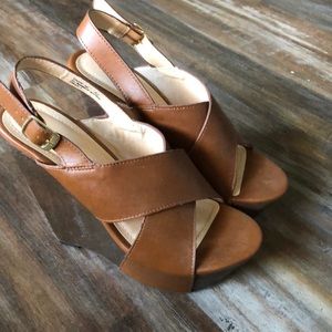Brown wedges